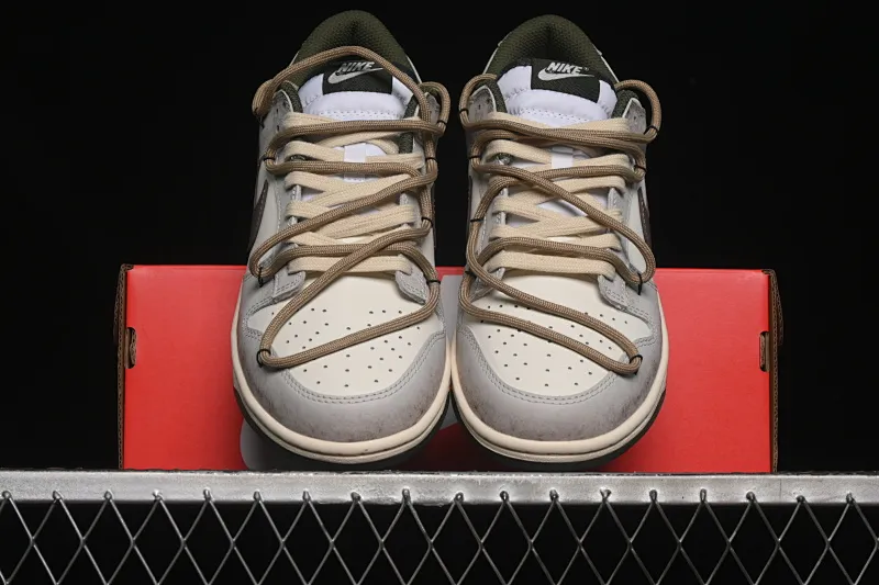 All categories Nk SB Dunk Series Nk SB Dunk Low High-end customized low-top sneakers Nike SB Dunk Low straps Anniversary high-end customized low-top casual sneakers HF5441-102